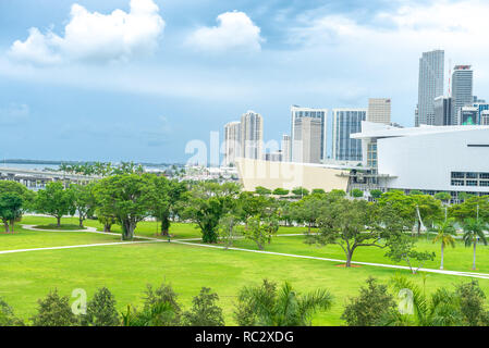 Miami, USA - 10.Juni 2018: Skyline von Miami City vom Museum Park Stockfoto