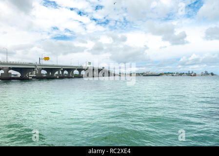 Miami, USA - May 10, 2018: Blick auf Miami City vom Museum Park Stockfoto