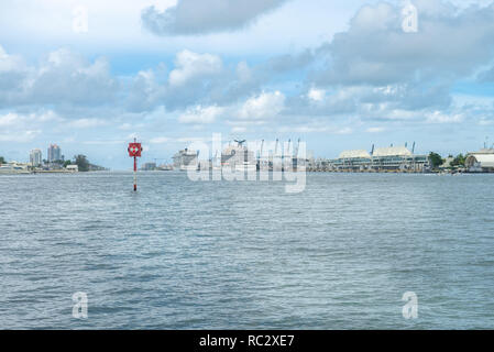 Miami, USA - May 10, 2018: Blick auf Miami City vom Museum Park Stockfoto