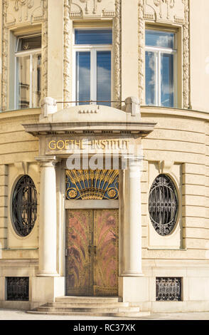 Prager Goethe-Institut Goethe-Institut Prag Masarykovo nábřezi äußeren Eingang in Prag in der Tschechischen Republik Europa Stockfoto