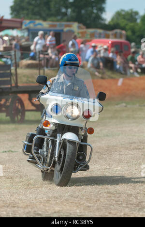 80 s American Kawasaki Polizei Motorrad an Preston Steam Rally, Kent, England Stockfoto