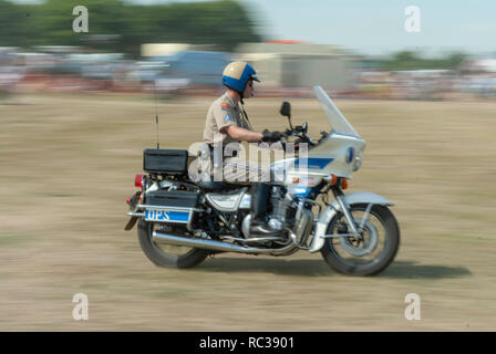 80 s American Kawasaki Polizei Motorrad an Preston Steam Rally, Kent, England Stockfoto