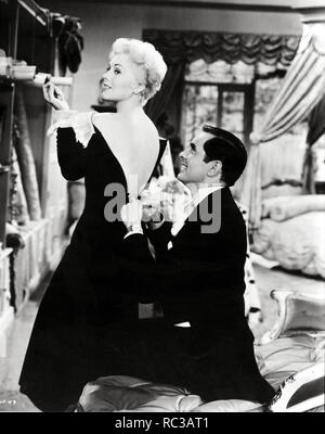 Original Film Titel: EDDY DUCHIN STORY. Englischer Titel: EDDY DUCHIN STORY. Jahr: 1956. Regie: George SIDNEY. Stars: Kim Novak; TYRONE POWER. Quelle: Columbia Pictures/Album Stockfoto