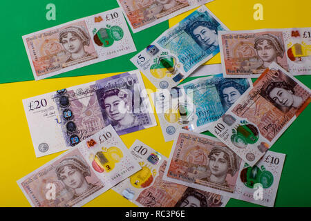 Dezember 17, 2018 - das Pfund Sterling, deren Symbol ist Â £, ist die offizielle Währung des Vereinigten Königreichs, und ist der dritte am meisten gehandelte Währung auf dem Devisenmarkt nach dem US-Dollar und dem Euro. Ein Pfund Sterling ist von 100 Pence Kredit: Shane Wsilly/IMAGESLIVE/ZUMA Draht/Alamy leben Nachrichten Stockfoto