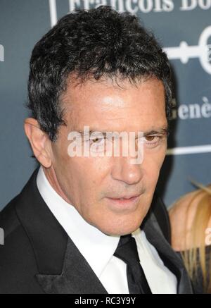 Santa Monica, CA. 13 Jan, 2019. Antonio Banderas in der Ankunftshalle für die 24. jährlichen Critics' Choice Awards - Teil 2, Barker Hangar, Santa Monica, CA 13. Januar 2019. Credit: Elizabeth Goodenough/Everett Collection/Alamy leben Nachrichten Stockfoto