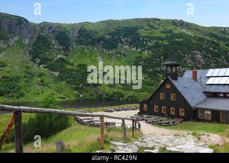 Zuflucht Samotnia und Maly Staw Stockfoto