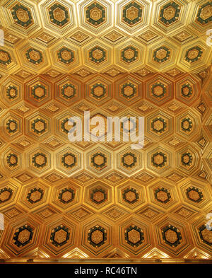 ARTE GOTICO. ESPAÑA. ALCAZAR DE SEGOVIA. Las mejores del ARTESONADO de la SALA DE LOS REYES. SEGOVIA. Castilla-León. Stockfoto