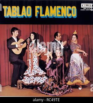 PANTOJA, Isabel. MARIA ISABEL PANTOJA MARTIN. CANTANTE ESPAÑOLA. PORTADA DE DISCO 'Tablao Flamenco "CON EL NOMBRE DE MARIBEL (2º Izquierda). Stockfoto