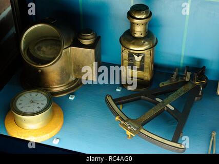 Geschichte der Navigation. Verschiedene Objekte zwischen 19. und 20. Jahrhundert datiert. History Museum. Danzig. Polen. Stockfoto