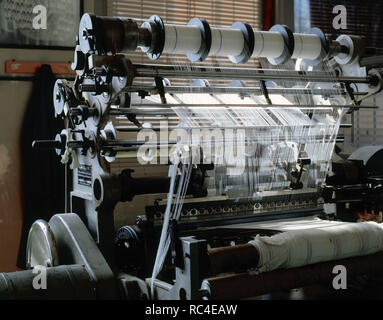 Textil-Maschinen. Industrie. Centre de Recerca ich Transferencia de Tecnologia Textil (CRTTT). Canet de Mar Katalonien. Spanien. Stockfoto