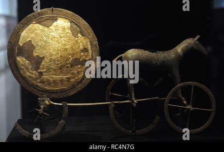 Urgeschichte. Der Sonnenwagen von Trundholm. Frühe Bronzezeit. C. 1400 BC. Skandinavische. Stockfoto