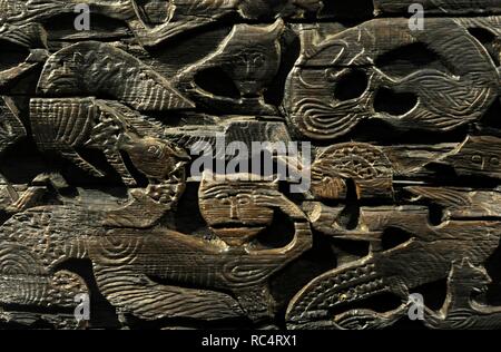 Viking Beförderung. Holz. 800 AD. Detail des Reliefs. Im Grab des Oseberg-schiff gefunden. Wikingerschiffmuseum. Oslo. Norwegen. Stockfoto