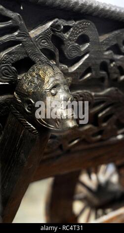 Viking Beförderung. Holz. 800 AD. Detail des Reliefs. Im Grab des Oseberg-schiff gefunden. Wikingerschiffmuseum. Oslo. Norwegen. Stockfoto