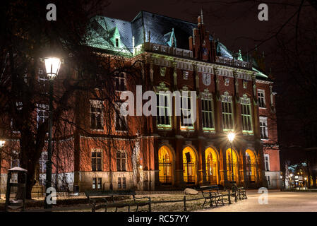Krakau, Polen - 3. Januar 2019: Ansicht jagiellonska Universität in Nachtaufnahmen Stockfoto