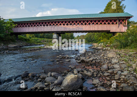 Thompson Covered Bridge in West Swanzey, NH Stockfoto