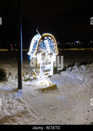 Moskau, Russland - 13. Januar 2019. Park Altufevo, glühende Komposition. Photozone. Der Nussknacker aus dem Hoffmann Geschichte. Festliche installation Stockfoto