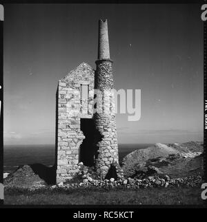 Engine House, West Wheal Owles Mine, Botallack, St Just, Cornwall, 1967-1970. Schöpfer: Eileen Deste. Stockfoto