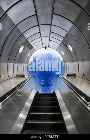 Die U-Bahn-Station Southwark, Blackfriars Road, South Bank, Southwark, London, 2017. Schöpfer: James O Davies. Stockfoto