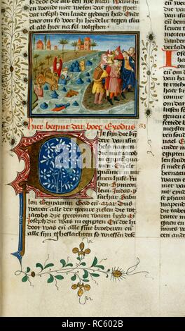 Überquerung des Roten Meeres. Geschichte Bibel [Altes Testament, Genesis-Esther]. N. Niederlande [Utrecht]; circa 1440. [Miniatur- und Text] Eröffnung des Buches Exodus. Die Überquerung des Roten Meeres. Text Anfang dekoriert mit anfänglichen 'D' Bild aus der Geschichte der Bibel [Altes Testament, Genesis-Esther] genommen. Ursprünglich veröffentlichte/in N. Niederlande [Utrecht] hergestellt; circa 1440. . Quelle: Hinzufügen. 15410, f 84. Sprache: Holländisch. Stockfoto