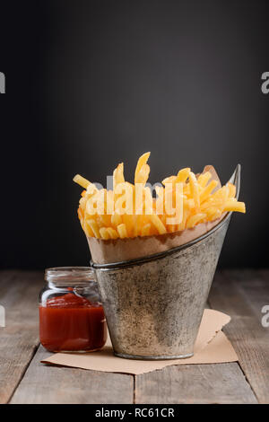 Portion Pommes frites Stockfoto