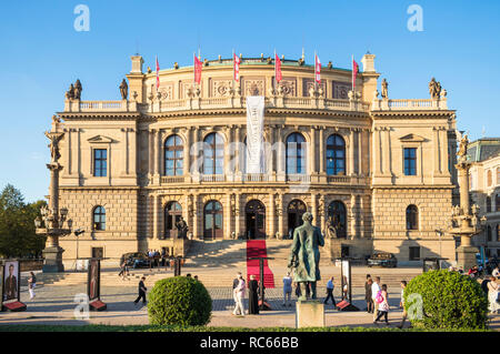 Prager Rudolfinum Concert Hall eine Musik Auditorium auf Jan Palach Platz Prag Tschechische Republik EU Europa Stockfoto