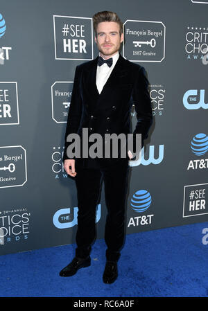 Januar 13, 2019 - Santa Monica, CA, USA - 13. Januar 2019 in Santa Monica, Kalifornien - Richard Madden. Die 24. jährliche Critics' Choice Awards gehalten an Barker Hangar. Photo Credit: Birdie Thompson/AdMedia (Credit Bild: © Birdie Thompson/AdMedia über ZUMA Draht) Stockfoto