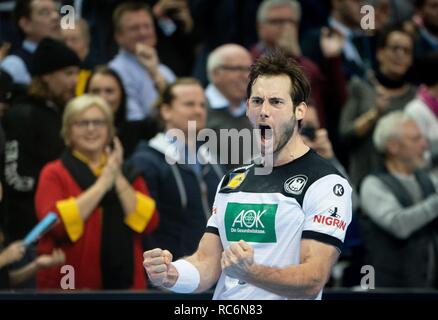 14 Januar 2019, Berlin: Handball: WM, Russland - Deutschland, Vorrunde, Gruppe A, 3.Spieltag. Deutschlands Uwe Gensheimer cheers. Foto: Kay Nietfeld/dpa Stockfoto