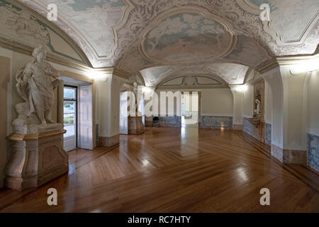 Speisesaal im Marques de Pombal Palace - Palácio do Marquês de Pombal, Oeiras, Portugal, Europa Stockfoto