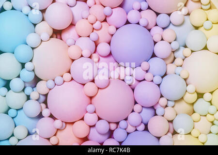 Schaumstoff farbige Kugeln in verschiedenen Größen. Hochzeit Dekoration bunte Kugeln als Hintergrund. Textur, runde Form. Stockfoto