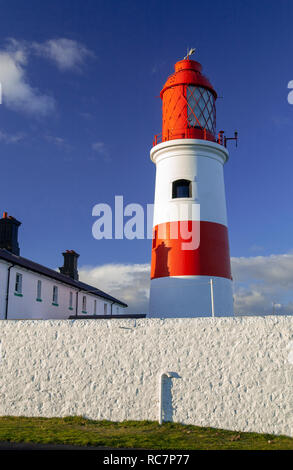 Souter Leuchtturm, befindet sich am Lizard Point am Marsden, war der weltweit erste elektrische Leuchtturm. Stockfoto