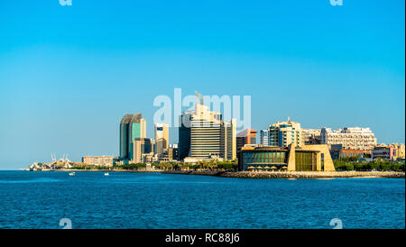 Skyline von Salmiya in Kuwait. Stockfoto