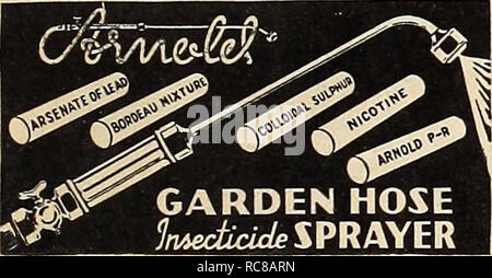 . Dreer's Garden buchen Sie für 1941. Samen Kataloge; Baumschulen Kataloge; Gartengeräte und Zubehör Kataloge; Blumen Samen Kataloge; Gemüse; Früchte Samen Samen Kataloge Kataloge. . Bitte beachten Sie, dass diese Bilder sind von der gescannten Seite Bilder, die digital für die Lesbarkeit verbessert haben mögen - Färbung und Aussehen dieser Abbildungen können nicht perfekt dem Original ähneln. extrahiert. Henry A. Dreer (Hart); Henry G. Gilbert Baumschule und Saatgut Handel Katalog Kollektion. Philadelphia, Pa: Henry A. Dreer Stockfoto