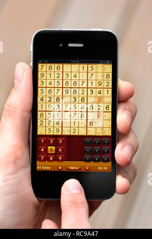 Iphone, Smartphone, App auf dem Bildschirm, Sudoku Stockfoto