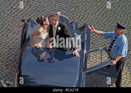 Junges Paar heiratet Stockfoto