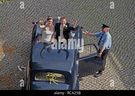 Junges Paar heiratet Stockfoto