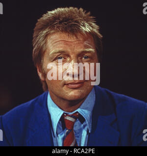 Meine Gäste und ich, Deutschland 1984, Talkshow mit Gastgeber Werner Schneyder. Stockfoto