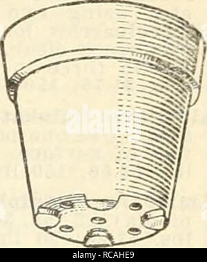 . Die komplette Dreer Großhandel Preisliste für Floristen: Winter Frühling Sommer 1936. Die Glühbirnen (Pflanzen) Kataloge; Gemüse; Blumen Samen Samen Kataloge Kataloge; Baumschulen (Gartenbau) Kataloge; Gartengeräte und Zubehör Kataloge. Glühlampe oder l^ lly Pan'Kohlensäurehaltiges "Cyclamen Töpfe Die fünf Löcher in den unteren vier Mal so viel Entwässerung als Standard Topf geben, während die Füße ein freier Durchgang von Luft verhindert, dass das Säuern der Wurzeln ermöglichen. Recom - für Cy-clamen, Polnset-tia geflickt. Begonien. Primrose, etc. Di standard Töpfe. 4 Zoll 0 $ 40 4%" 5 •'. Dimensionen ähnlich Doz. 100 1000 50 Stockfoto