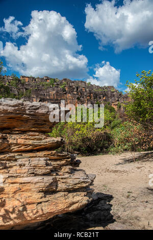 Blick auf Arnhem Land von der East Alligator River, Northern Territory, Australien Stockfoto