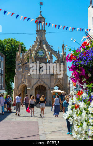 Market Cross, betrachtet aus East Street, im Stadtzentrum von Chichester steht an der Kreuzung der vier Straßen. West Sussex, UK Stockfoto