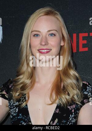 Los Angeles, CA, USA. 14 Jan, 2019. Deborah Ann Woll in der Ankunftshalle für Marvel PUNISHER Premiere auf NETFLIX, ArcLight Hollywood, Los Angeles, CA 14. Januar 2019. Credit: Elizabeth Goodenough/Everett Collection/Alamy leben Nachrichten Stockfoto