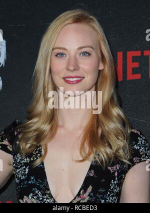 Los Angeles, CA, USA. 14 Jan, 2019. Deborah Ann Woll in der Ankunftshalle für Marvel PUNISHER Premiere auf NETFLIX, ArcLight Hollywood, Los Angeles, CA 14. Januar 2019. Credit: Elizabeth Goodenough/Everett Collection/Alamy leben Nachrichten Stockfoto