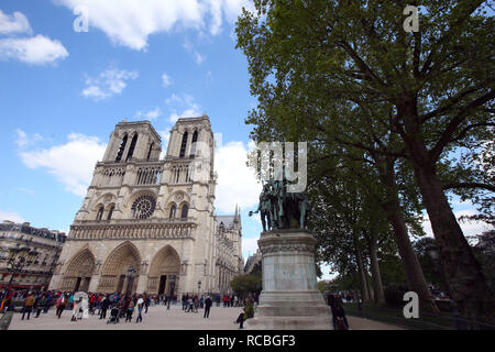 Januar 15, 2019 - Paris, Paris - Notre-Dame de Paris auch als Kathedrale Notre-Dame genannt, ist eine mittelalterliche Kathedrale auf dem ÃƒÅ½le de la CitÃƒÂ © im 4. arrondissement von Paris, Frankreich. (Bild: © SIPA Asien über ZUMA Draht) Stockfoto