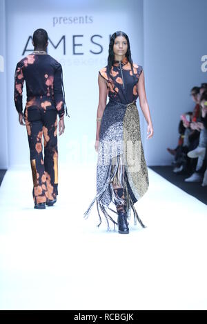 Berlin, Deutschland, 15. Januar 2019, Wijesekera Amesh durch Zehnjahresvertrag Modenschau auf der Mercedes-Benz Fashion Week (Mbfw) Herbst/Winter 2019 im eWerk Berlin in Berlin-Mitte präsentiert. Bild: Sao Struck/Alamy leben Nachrichten Stockfoto
