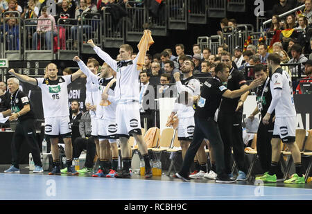 Berlin, Deutschland. 14 Jan, 2019. Team Deutschland bei der IHF Männer Wm 2019: Gruppe A handball Match zwischen Russland gegen Deutschland am 14. Januar 2019 in der Mercedes-Benz Arena in Berlin, Deutschland - Foto Laurent Lairys/DPPI Credit: Laurent Lairys/Agence Locevaphotos/Alamy leben Nachrichten Stockfoto
