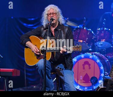 Stuart, FL, USA. 14 Jan, 2019. Arlo Guthrie führt am Lyric Theatre am Januar 14, 2019 in Stuart, Florida. Quelle: MPI04/Medien Punch/Alamy leben Nachrichten Stockfoto