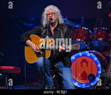 Stuart, FL, USA. 14 Jan, 2019. Arlo Guthrie führt am Lyric Theatre am Januar 14, 2019 in Stuart, Florida. Quelle: MPI04/Medien Punch/Alamy leben Nachrichten Stockfoto
