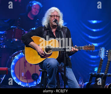 Stuart, FL, USA. 14 Jan, 2019. Arlo Guthrie führt am Lyric Theatre am Januar 14, 2019 in Stuart, Florida. Quelle: MPI04/Medien Punch/Alamy leben Nachrichten Stockfoto