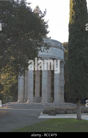 Pulgas Wasser Tempel. Woodside, Kalifornien, auf der Dämmerung Stockfoto