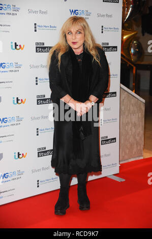 Helen Lederer, kommt für die der renommierten Writers' Guild Awards jährlichen roten Teppich Zeremonie, die Wieder sehen einige der renommiertesten und angesehensten Schriftsteller aus dem Film, TV, Theater, Videospiele, Radio, Bücher und Comedy Branchen sammeln die Arbeit, Erfolg und die Leistungen ihrer Kollegen zu feiern und Ihre Arbeit bei der Unterstützung der Freiheit der Rede erkennen. Stockfoto