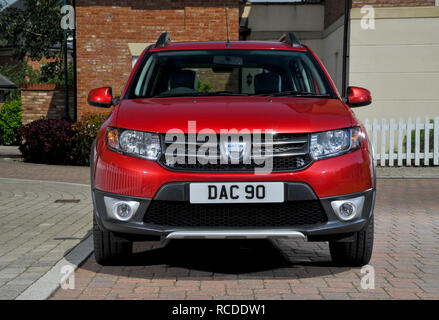 2013 Dacia Sandero Stepway compact soft Offroader SUV-Auto Stockfoto